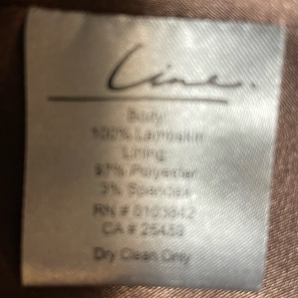 Beautiful distressed dark tan faux leather blazer - Picture 6 of 7